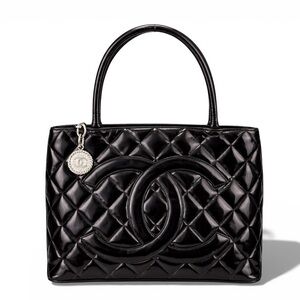 CHANEL Medallion Black Quilted Patent Leather Tote with CC